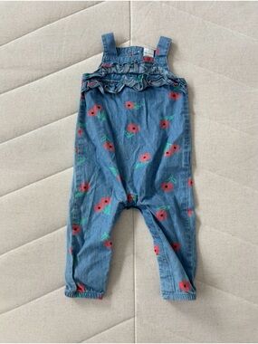 | Carter’s | Floral Jumpsuit Baby Girl size 6 months